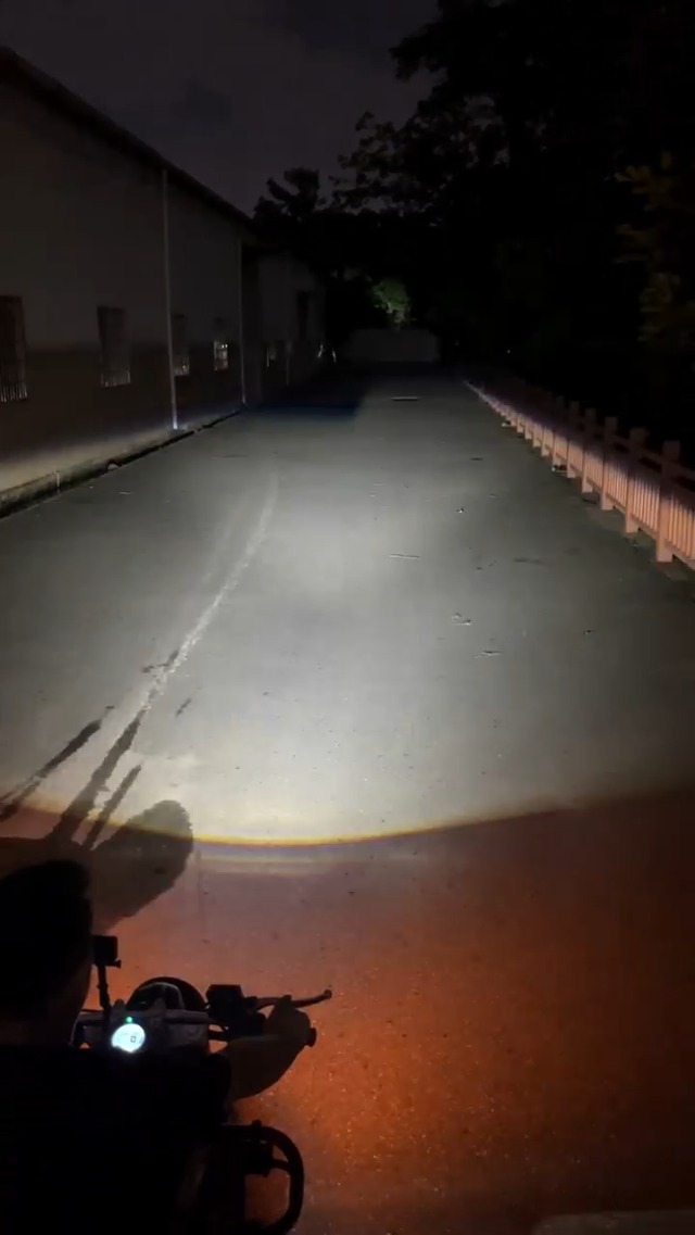 Amazon.com: HENGTUAOTO 7inch LED Motorcycle Headlight Laser